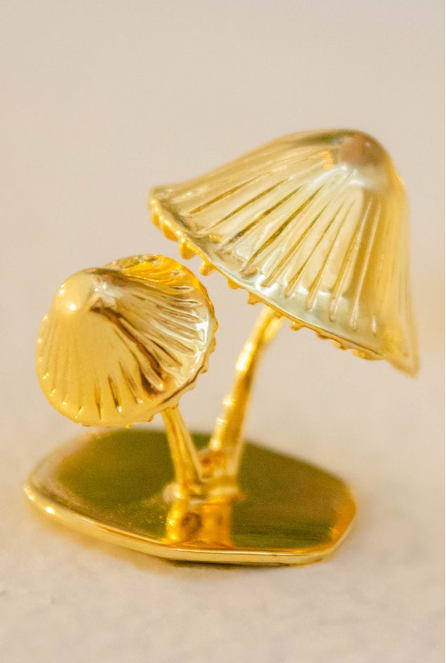 Escultura de Parede Dois Cogumelos Ouro -4-.jpg